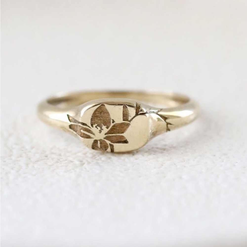 Floral solid 14k gold signet ring